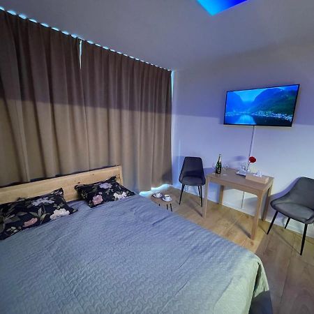 Ne-Doma Apartman Chomutov Kültér fotó