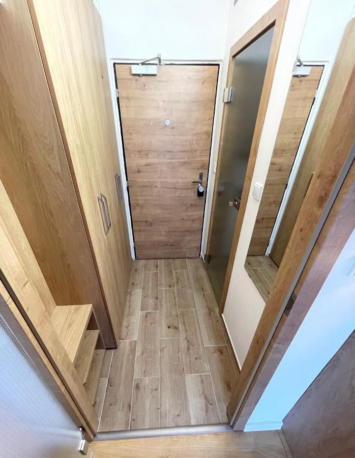 Ne-Doma Apartman Chomutov Kültér fotó